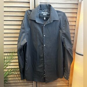 Men's Dark Gray Button-Up Shirt